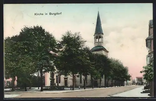 AK Burgdorf / Hannover, Strassenpartie mit Kirche