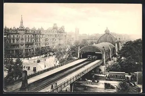 AK Berlin-Schöneberg, Hochbahn am Bahnhof Nollendorfplatz, Strassenbahn