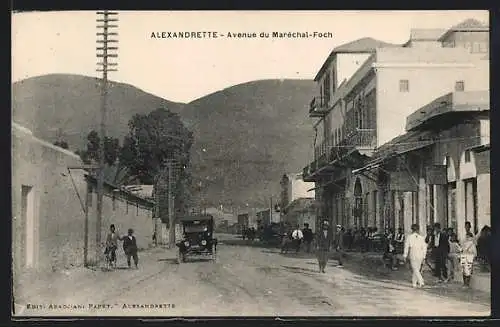 AK Alexandrette, Avenue du Maréchal-Foch