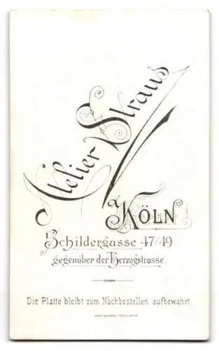 Fotografie Atelier Straus, Köln a. Rh., Schildergasse 47 /49, Herr im Anzug mit Mustasch