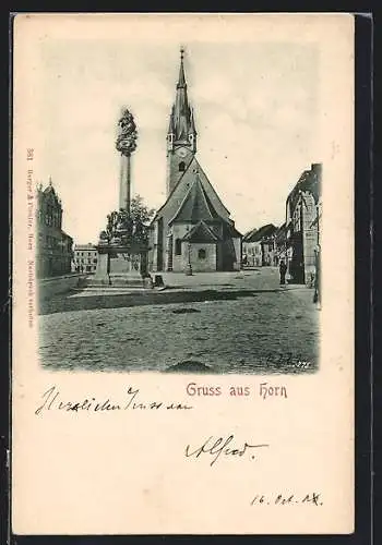 AK Horn, Strassenpartie mit Kirche und Denkmal