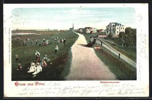 AK Döse, Deichpromenade mit Besuchern