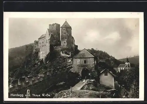 AK Hardegg a. d. Thaya, Aufgang zur Burg