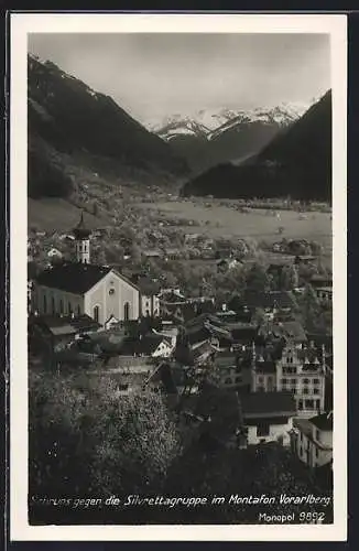 AK Schruns /Montafon, Totalansicht gegen Silvrettagruppe