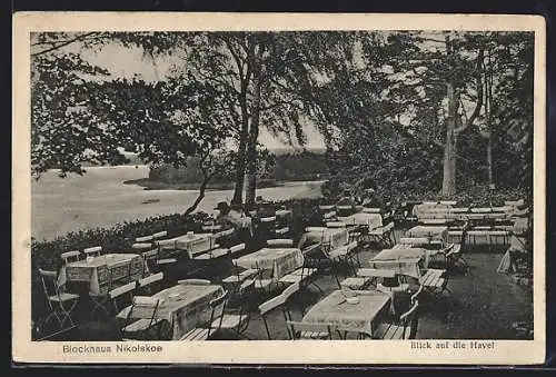 AK Berlin-Nikolskoe, Gaststätte Blockhaus Nikolskoe, Gartenansicht mit Havelblick