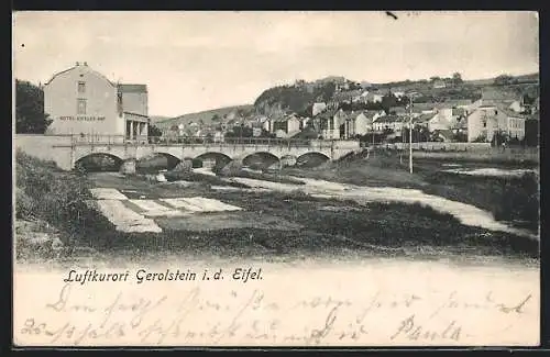 AK Gerolstein i. d. Eifel, Ortsansicht mit dem Hotel Eifeler Hof
