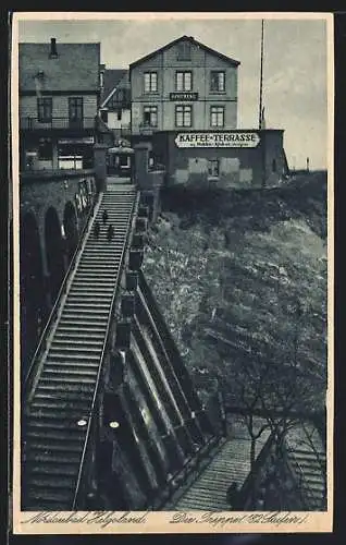 AK Helgoland, Die Treppe mit Café-Terrasse und Apotheke