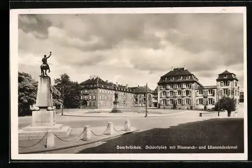 AK Saarbrücken, Schlossplatz mit Bismarck- & Ulanendenkmal
