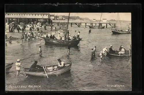 AK Ahlbeck / Ostseebad, Ruderboote und Fischkutter im Wasser am Strand