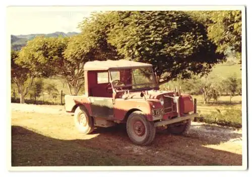 Fotografie Auto Land Rover, Geländewagen Kennzeichen S 1515