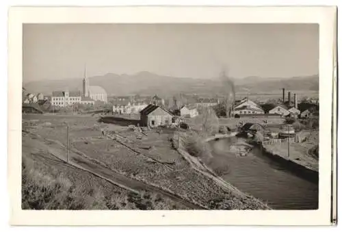 Fotografie Frank, Graz, Ansicht Zeltweg, Flusslauf & Fabrik am Ortsrand