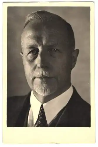 Fotografie Portrait Professor Wagner, Leitender Arzt der Charite in Berlin