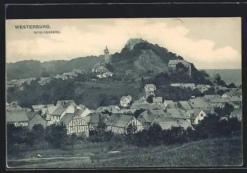 AK Westerburg / Westerwald, Totalansicht mit Schlossberg