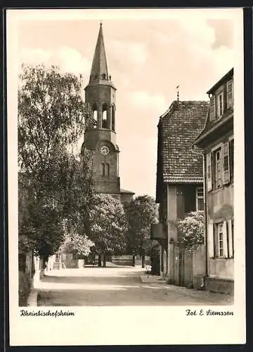 AK Rheinbischofsheim, Partie an der Kirche