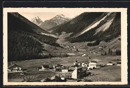 AK Gries im Sellraintal, Ortsansicht mit Bergpanorama