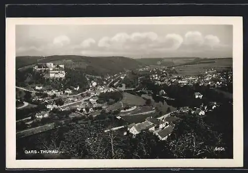 AK Gars-Thunau, Ortsansicht mit Burgruine aus der Vogelschau
