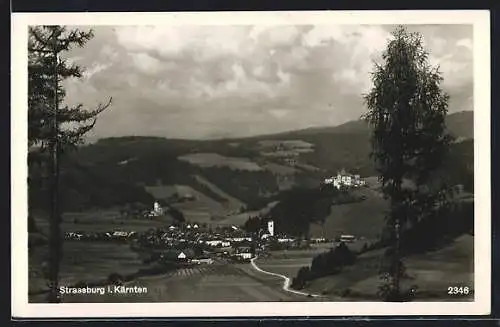 AK Strassburg i. Kärnten, Ortsansicht mit Berglandschaft