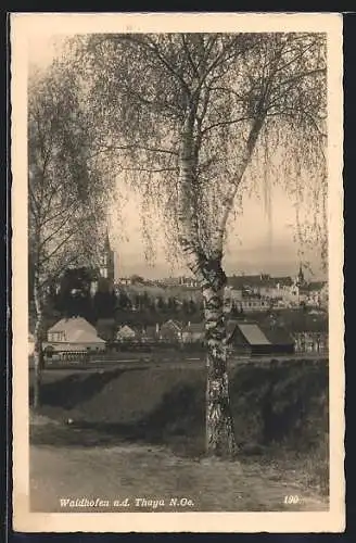 AK Waidhofen a. d. Thaya, Ortsansicht von einer Landstrasse aus