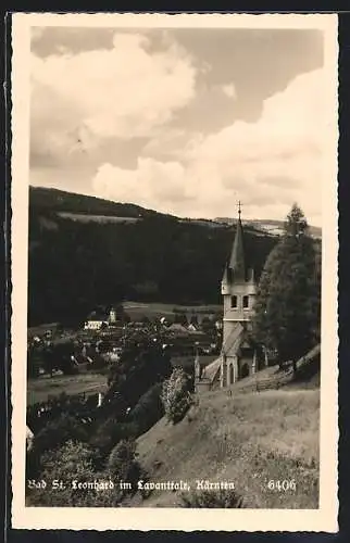 AK St. Leonhard im Lavanttale, Ortsansicht mit Kirche und Umgebung