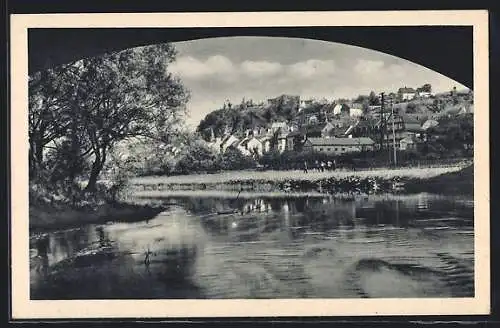 AK Gerolstein /Eifel, Blick auf Ort von Eifel unter der Brücke aus