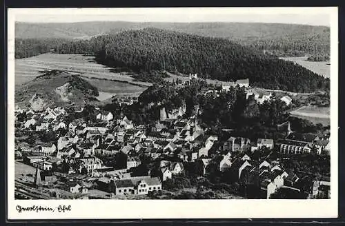 AK Gerolstein /Eifel, Ortsansicht mit Wäldern