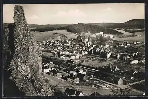 AK Gerolstein /Eifel, Ortsansicht mit den Eifel-Dolomiten