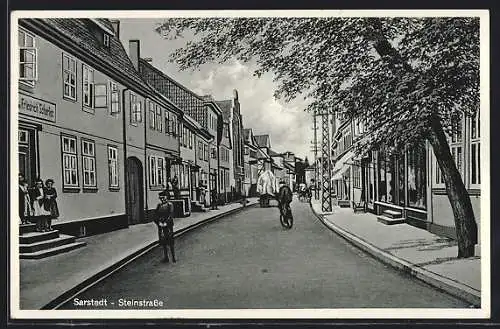 AK Sarstedt, Partie in der Steinstrasse mit Geschäft Friedrich Schorler