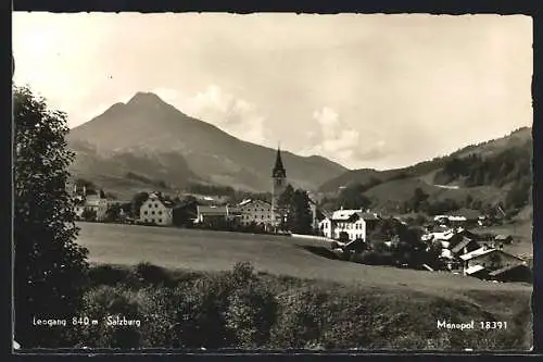 AK Leogang /Salzburg, Ortsansicht mit Kirche