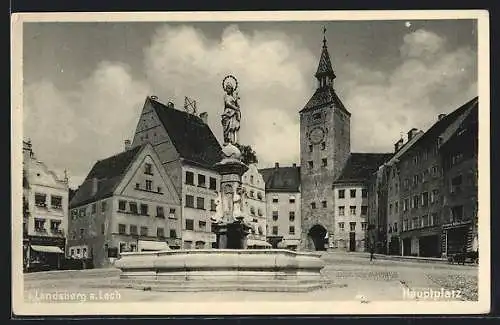 AK Landsberg a. Lech, der Brunnen auf dem Hauptplatz, Blick zum Stadttor