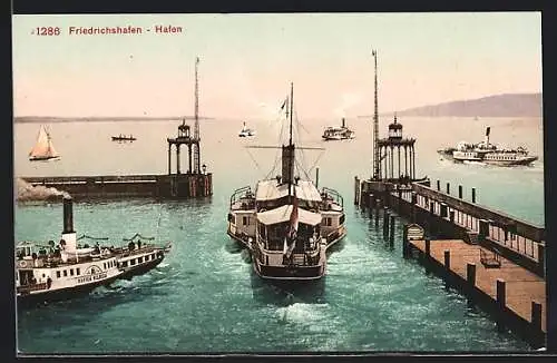AK Friedrichshafen /Bodensee, Hafen mit Dampfern