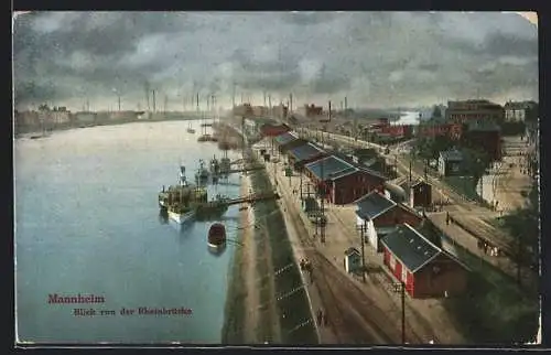 AK Mannheim, Blick von der Rheinbrücke auf Anlegestelle mit Booten