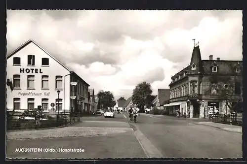 AK Augustfehn /Oldb., Hauptstrasse mit Hotel Augustfehner Hof