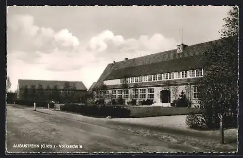 AK Augustfehn /Oldb., Die Volksschule