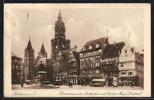 AK Heilbronn, Kaiserstrasse mit Marktplatz und Robert-Mayer-Denkmal, Geschäften und Litfasssäule