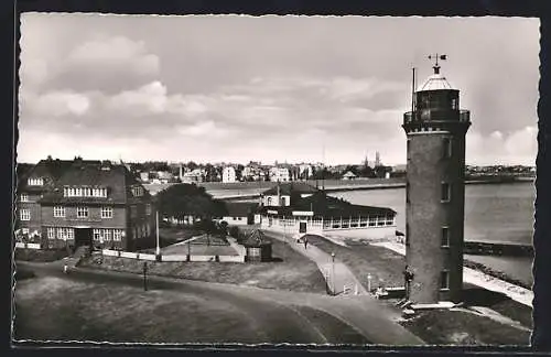 AK Cuxhaven, Leuchtturm mit Seepavillon