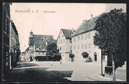 AK Neuenstadt a. K., Auf dem Marktplatz