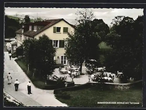 AK Emmershausen /Ts., Schulungs- und Erholungsheim der IG Bau-Steine-Erden Emmershäuser Mühle mit Terrasse