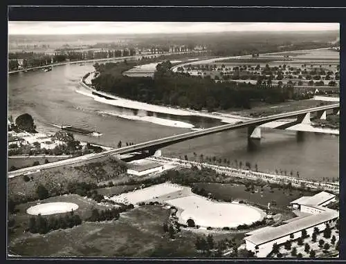 AK Speyer am Rhein, Flusspartie mit Brücke aus der Vogelschau