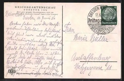 AK Dresden, Reichsgartenschau, Blick vom grossen Blumenparterre zur Leuchtfontäne