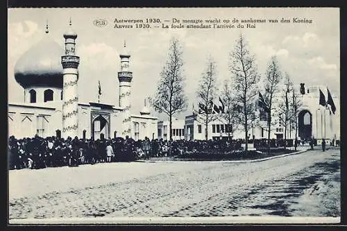 AK Antwerpen, Wereldtentoonstelling 1930, De menigte wacht op de aankomst van den Koning