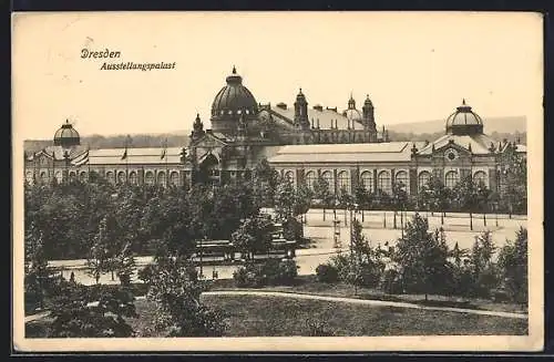 AK Dresden, Ausstellungspalast, Strassenbahn