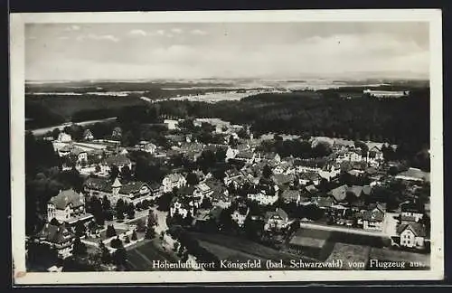 AK Königsfeld / Baden, Ortspanorama vom Flugzeug aus gesehen