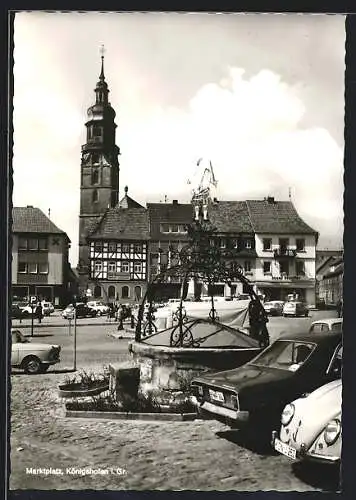 AK Königshofen i. Gr., Marktplatz mit Brunnen und Cafe-Restaurant