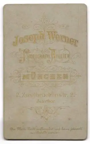 Fotografie Joseph Werner, München, Zweibrückengasse 2, Bürgerlicher mit Hut in der Hand