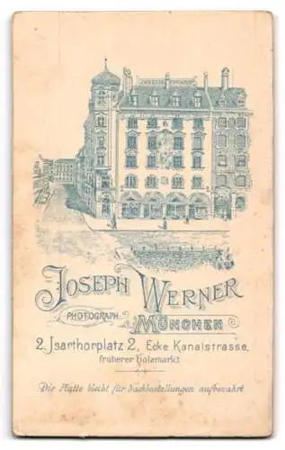 Fotografie Joseph Werner, München, Isarthorplatz 2, Süsses Baby auf Fell