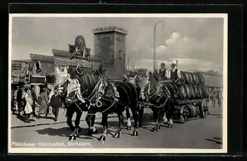 AK München, Pferdegezogener Bierwagen auf dem Oktoberfest