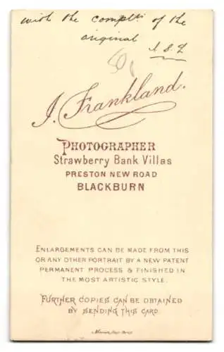 Fotografie J. Frankland, Blackburn, Preston New Road, Junger Herr in Anzug und Krawatte