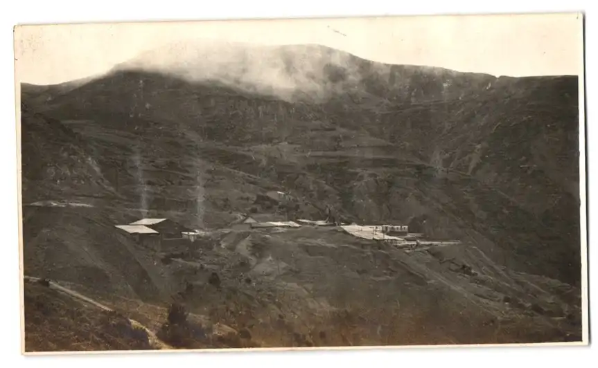 18 Fotografien unbekannter Fotograf, Ansicht Bolivien, Bergbau Mina Alantana, Bergleute bei der Arbeit im Bergwerk 17