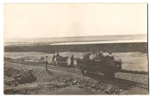 20 Fotografien unbekannter Fotograf, Ansicht Namibia, Elisabethbucht, Diamantenmine, Bergwerk, Bergbau, Bergleute