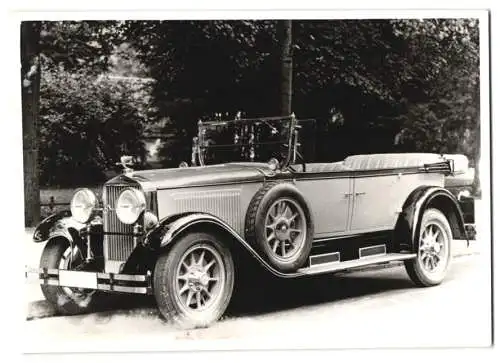 8 Fotografien Ansicht Zwickau, Horch Auto Werk, Luxus Cabriolet, Detail's Cockpit, Lenkung, Kühlerfigur, Fahrgestell u.a